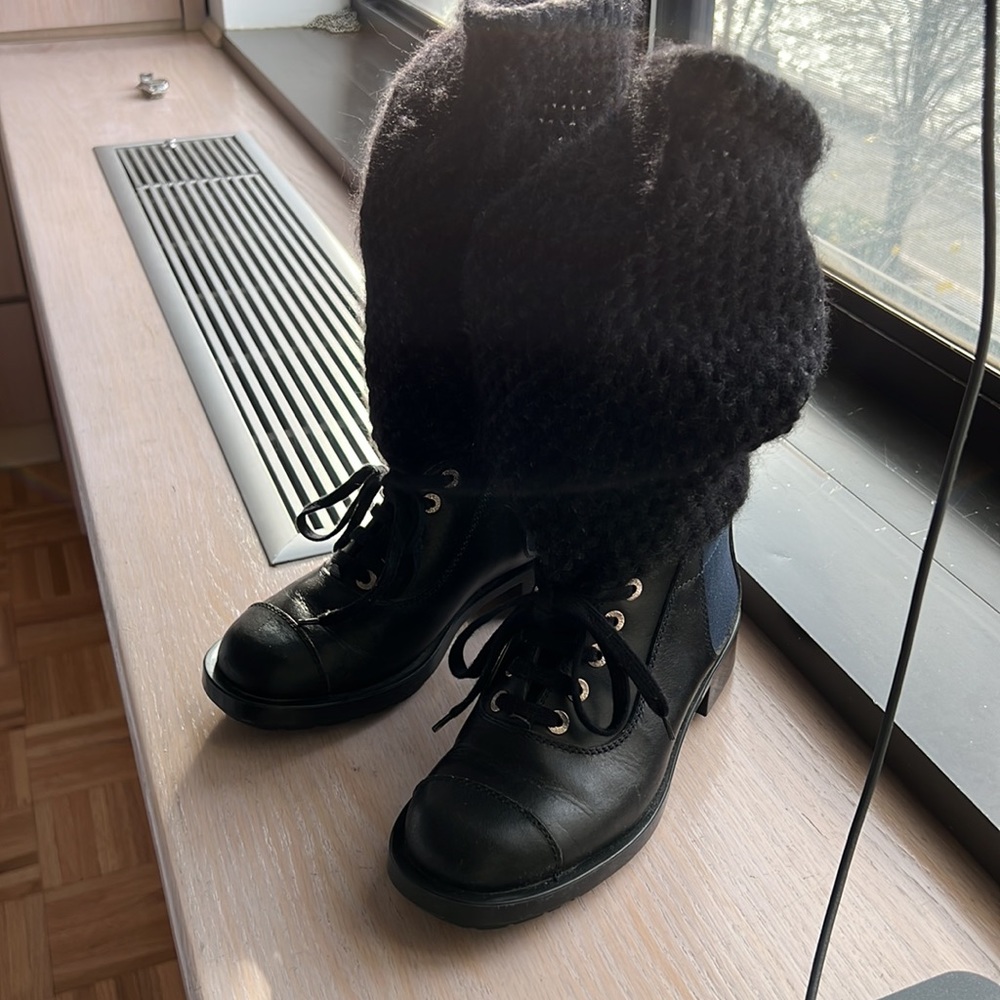 Black Channel Boy Boots